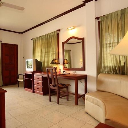 Vansana Hotel Vang Vieng Dış mekan fotoğraf