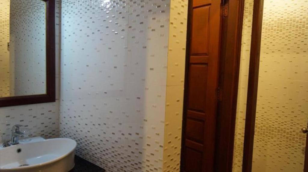 Vansana Hotel Vang Vieng Dış mekan fotoğraf