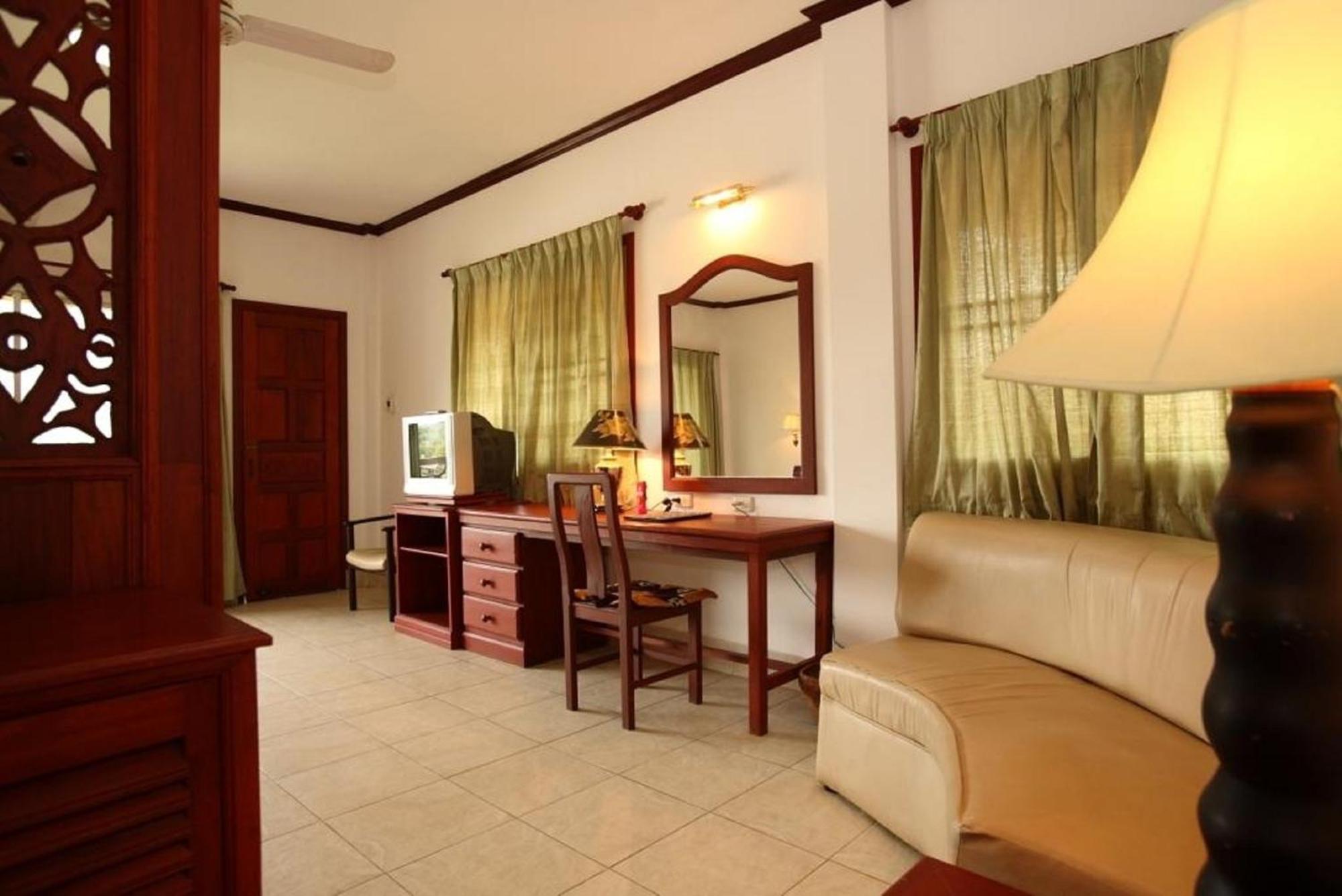 Vansana Hotel Vang Vieng Dış mekan fotoğraf